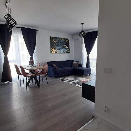 Sarah'S Place Oradea Exterior photo