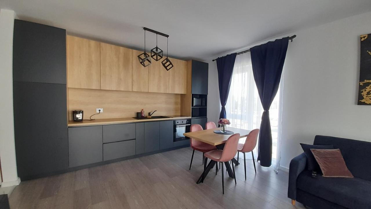 Sarah'S Place Oradea Exterior photo